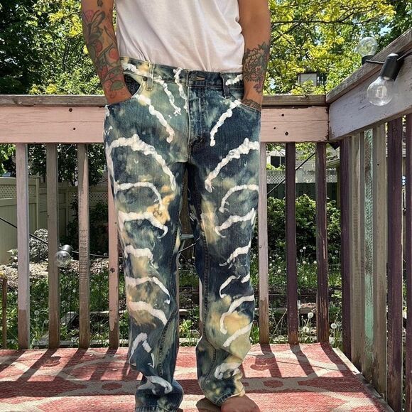 Eclectic one of one painted vintage jeans 36 - Picture 9 of 10